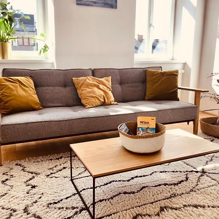 Helle 4 Zimmer Familien-Wohnung Mit Balkon! Schloss Schonbrunn In Gehdistanz Wien Eksteriør bilde