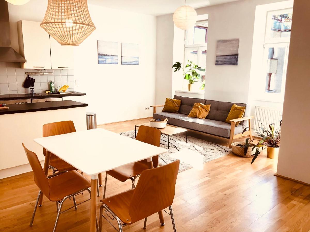 Helle 4 Zimmer Familien-Wohnung Mit Balkon! Schloss Schonbrunn In Gehdistanz Wien Eksteriør bilde