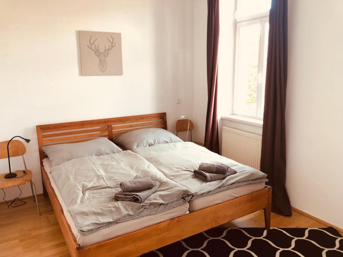 Helle 4 Zimmer Familien-Wohnung Mit Balkon! Schloss Schonbrunn In Gehdistanz Wien Eksteriør bilde