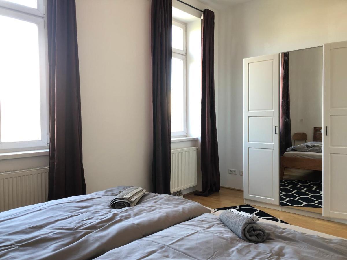 Helle 4 Zimmer Familien-Wohnung Mit Balkon! Schloss Schonbrunn In Gehdistanz Wien Eksteriør bilde