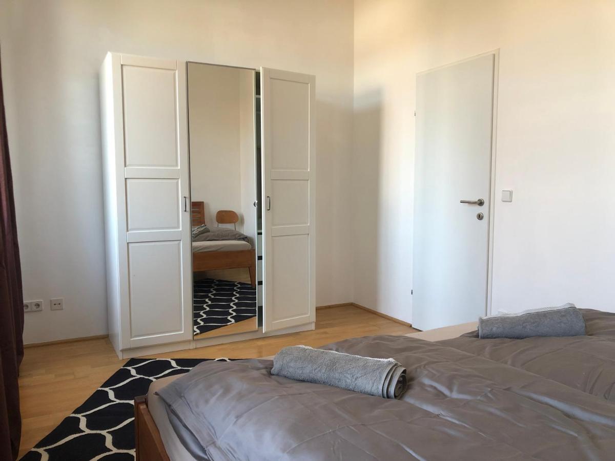 Helle 4 Zimmer Familien-Wohnung Mit Balkon! Schloss Schonbrunn In Gehdistanz Wien Eksteriør bilde
