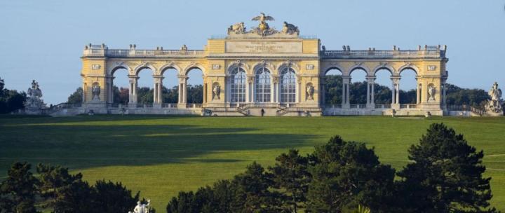Helle 4 Zimmer Familien-Wohnung Mit Balkon! Schloss Schonbrunn In Gehdistanz Wien Eksteriør bilde