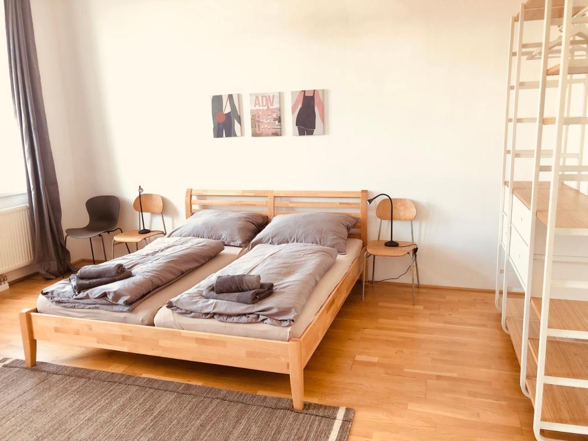 Helle 4 Zimmer Familien-Wohnung Mit Balkon! Schloss Schonbrunn In Gehdistanz Wien Eksteriør bilde